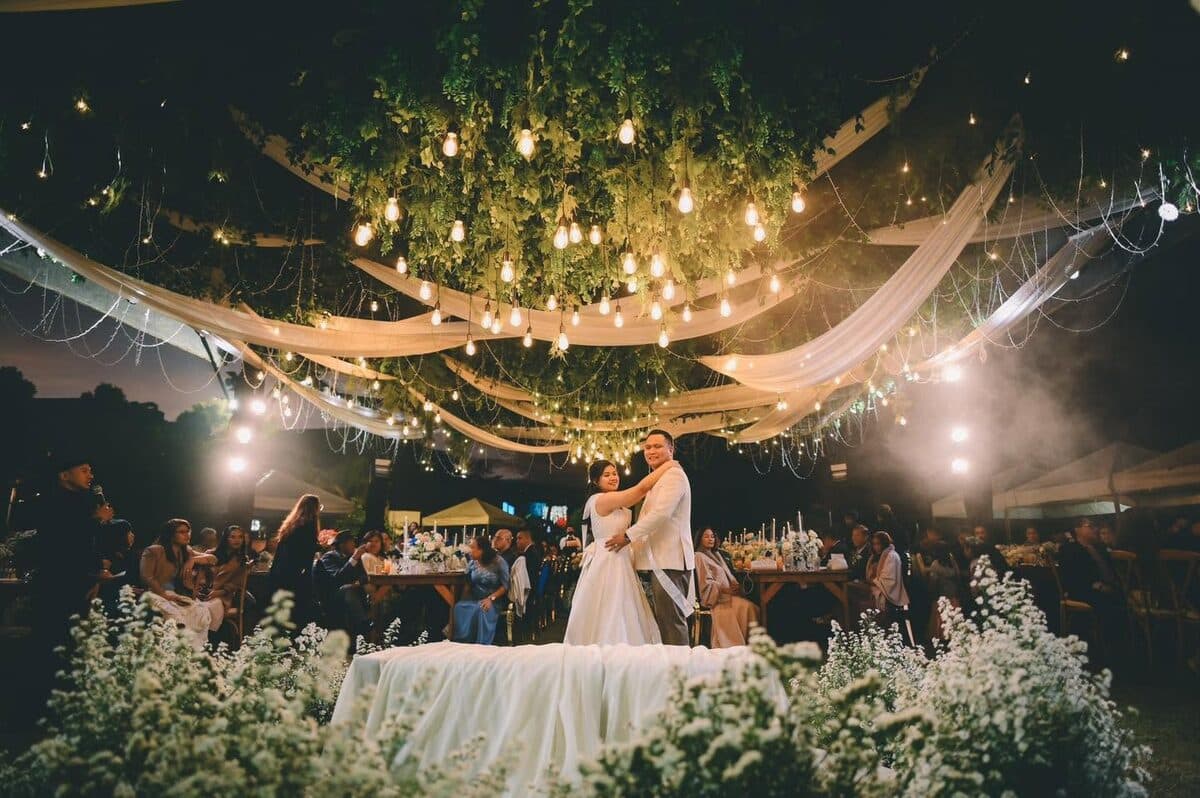 Dinner under the lights — Reception
