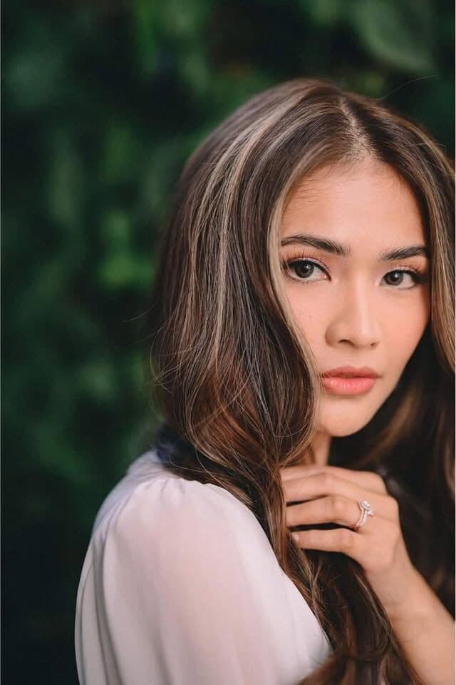 Portrait of a bride in soft light